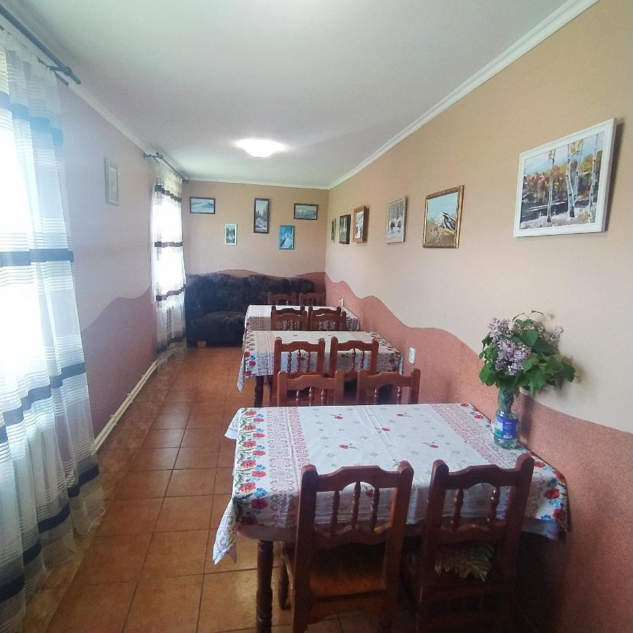 Мальва Apartment Lazeshchyna Luaran gambar